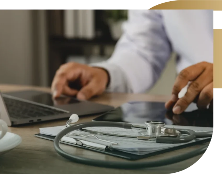 médicos, clínicas e instituições de saúde