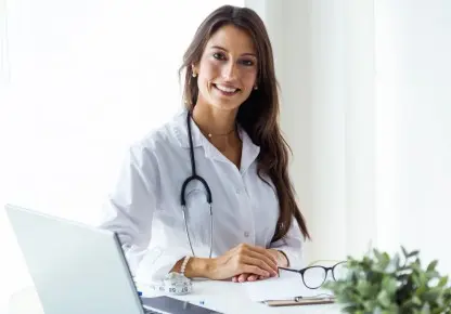 PMMA foi proibido: o que médicos precisam saber sobre a nova Resolução CFM nº 2.461/202...